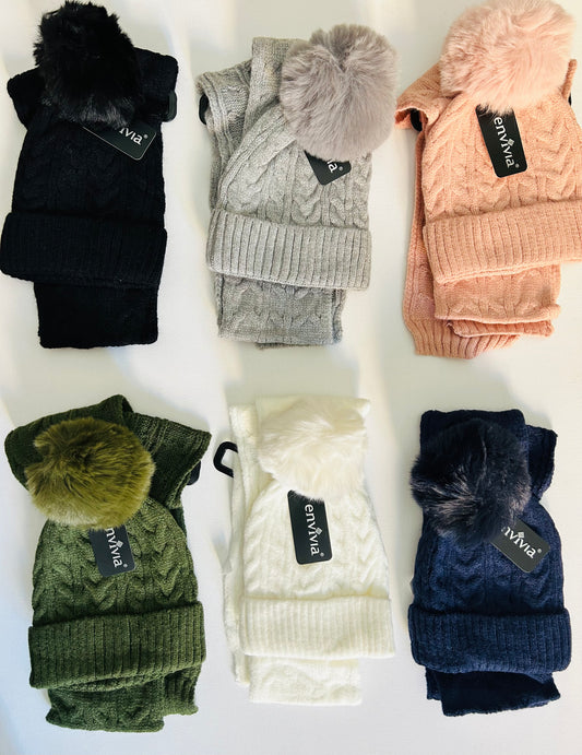 Cappello + sciarpe con trecce